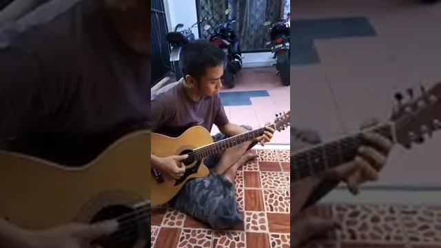 MAIN GITAR UNTUK HIBURAN #gitar смотреть онлайн