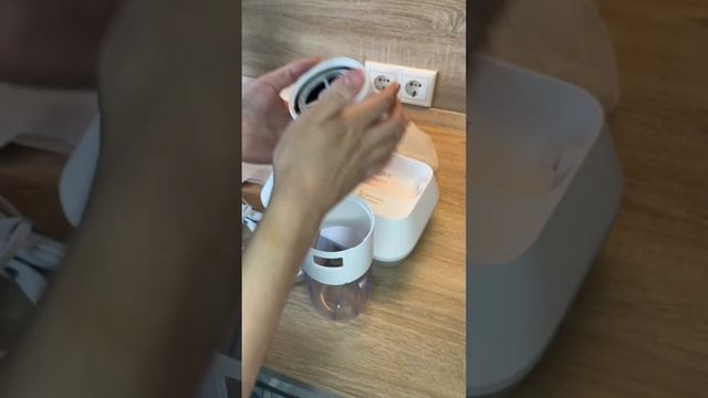 Ручной портативный пылесос Xiaomi Mijia Mite Removal Device Pro White (B402CN) смотреть онлайн