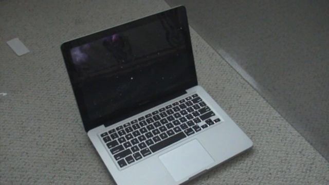 2011 Apple Macbook Pro 13 Inch First Bootup