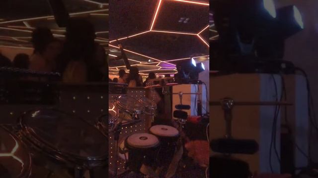Bongo/DJ private party! смотреть онлайн