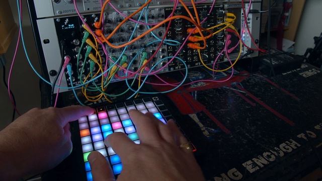 FH-2 - Euclidean patterns and Launchpad Mini mk3 смотреть онлайн