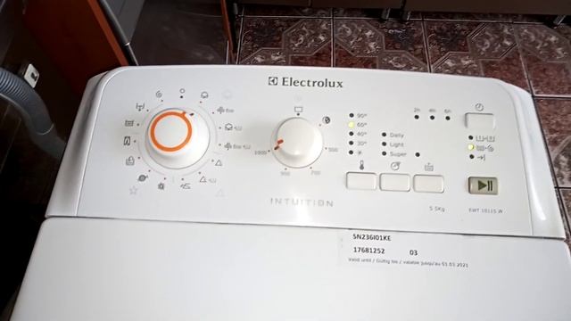 Pralka Electrolux EWT 10115W Bawełna 60 смотреть онлайн
