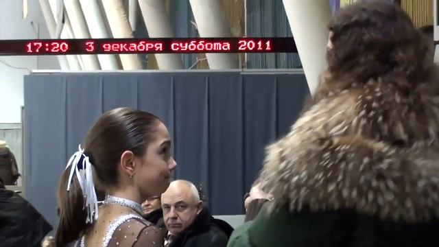 Evgenia Medvedeva 2011/12 after FS + Eteri Tutberidze, Diana Davis | Евгения Медведева. После ПП смотреть онлайн
