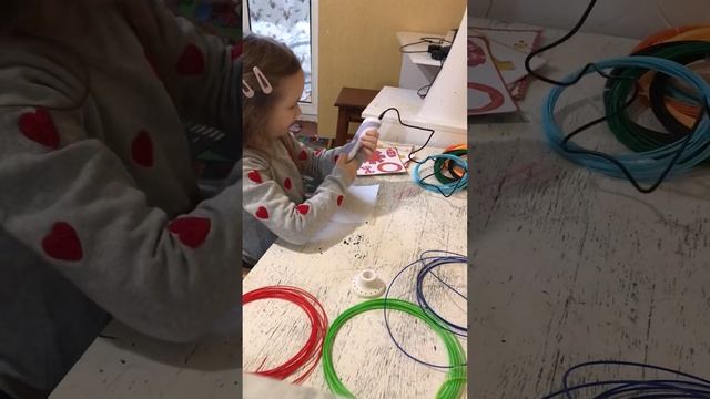 Рисуем 3D ручкой по трафаретам. Делаем шляпу 3д ручкой. Часть 1. смотреть онлайн