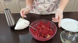 Свекольные котлеты. Вкусный, быстрый и бюджетный рецепт.