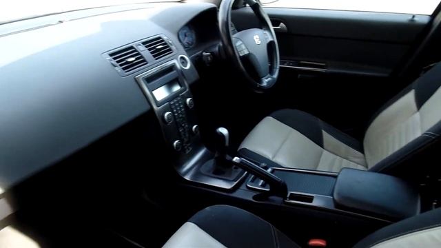 VOLVO V50 D2 R DESIGN MANUAL FG11HMA смотреть онлайн