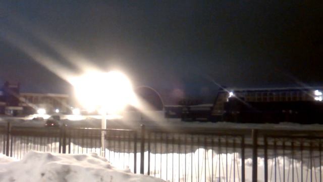 Йошкаролинцы устраивают ночные катания на санях, запряженных в... автомобиль