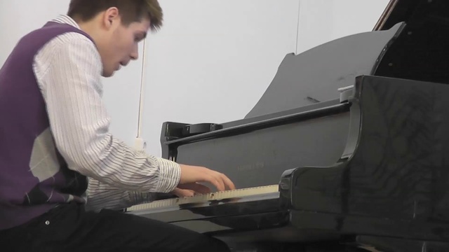 Vaganov Denis Plays Gershwin