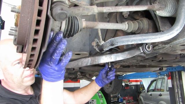 Suzuki Grand Vitara wishbone (control arm) remove & install смотреть онлайн