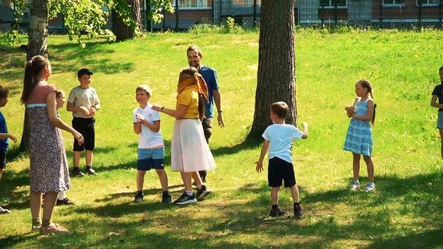 Подвижные игры с детьми | ИГРА: слепой крот смотреть онлайн