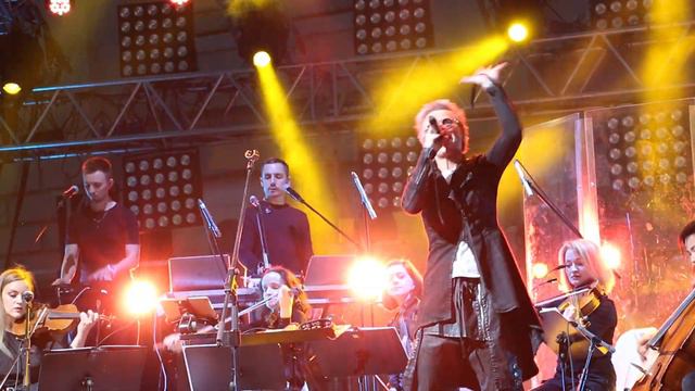 Путник милый. Сурганова и Оркестр. Мск. 06.07.19. Мой район. MVI 6178 смотреть онлайн