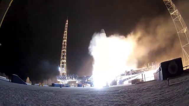 Launch of Russian Soyuz 2.1b rocket carrying Lotos-S ELINT spy sat from Plesetsk смотреть онлайн