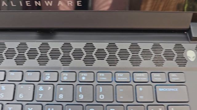 Alienware M15 r4 смотреть онлайн