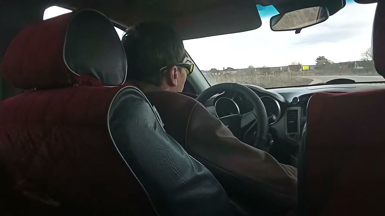 Поездка на маминой машине часть 1