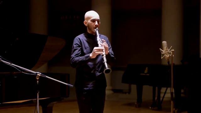 Francis Poulenc Clarinet Sonata - Giorgi Oikashvili, Rati Gvalia - I. Allegro Tristamente. смотреть онлайн