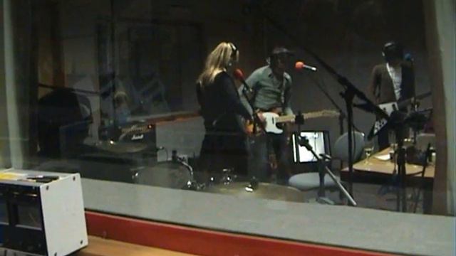 Shake It! Shake It! Live On Marc Riley Radio 6