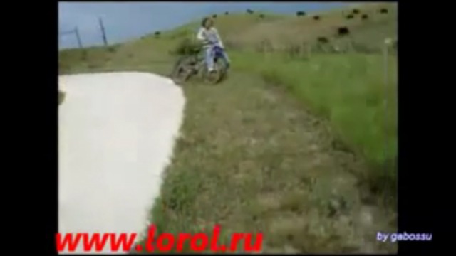 подборка падений девушек смотреть онлайн