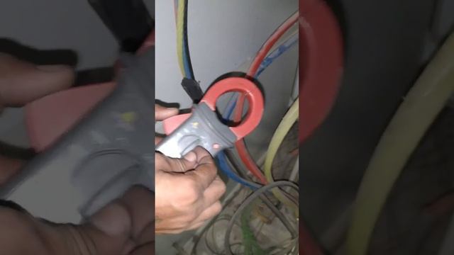 Multimeter blast kyun hota hai ?#multimeter #electrician #electric смотреть онлайн