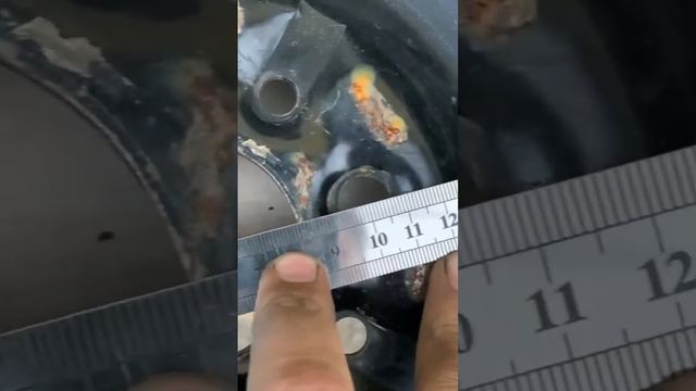 Как узнать разболтовку на диске с 4 болтами #шиномонтаж #шипы #шины #шиныдиски смотреть онлайн