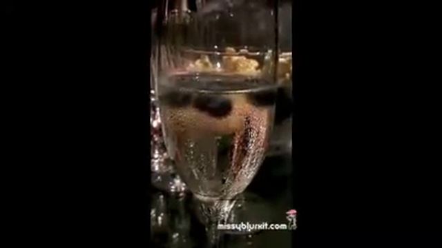 Chandon Brut & Berries смотреть онлайн