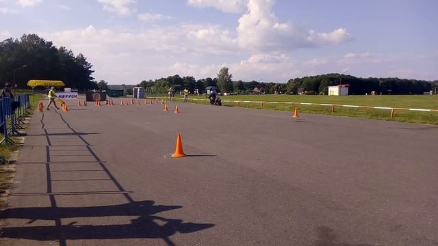 MotoGymkhana Yamaha FZS600 Мирошкин Олег 2 попытка