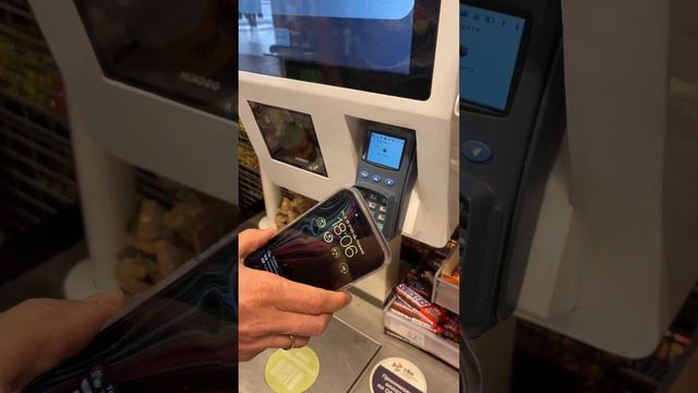 Оплата стикером МТС Pay Tag на терминале смотреть онлайн