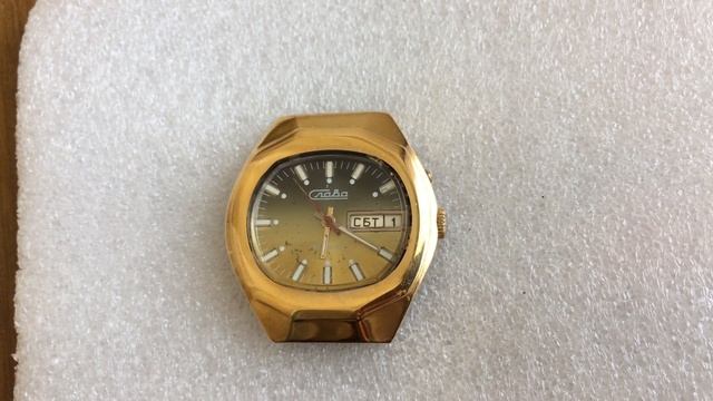 наручные часы Слава сделано в СССР 26 камней в переливом смотреть онлайн