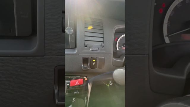 Toyota Isis. 2013г. Небольшой обзор. Готов к продаже! смотреть онлайн