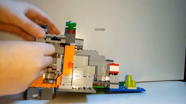 Набор Minecraft пещера зомби 21141 смотреть онлайн