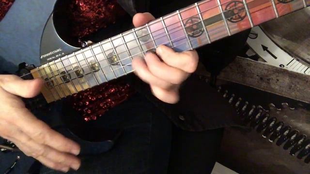Giant Steps (John Coltrane) tapping solo from "Above, Below, and Beyond" CD смотреть онлайн