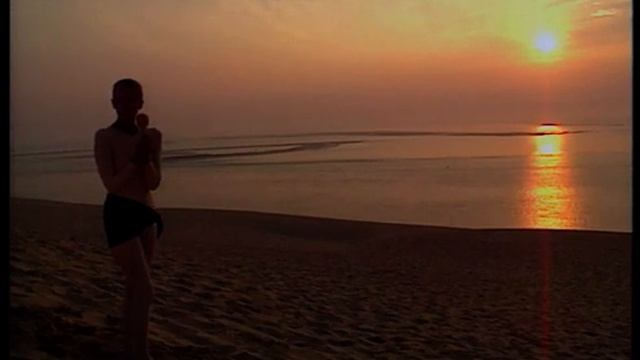 Сакральная архитектура тела: Натали Дроэн, 1990 год, дюна Пила, Аквитания Франция смотреть онлайн