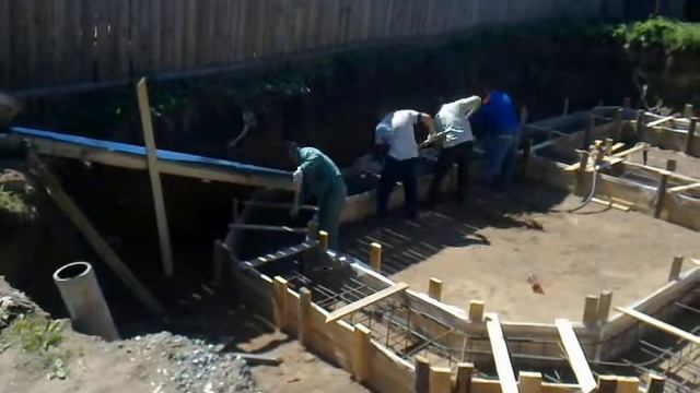 Приём бетона с миксера (2 из 5) смотреть онлайн