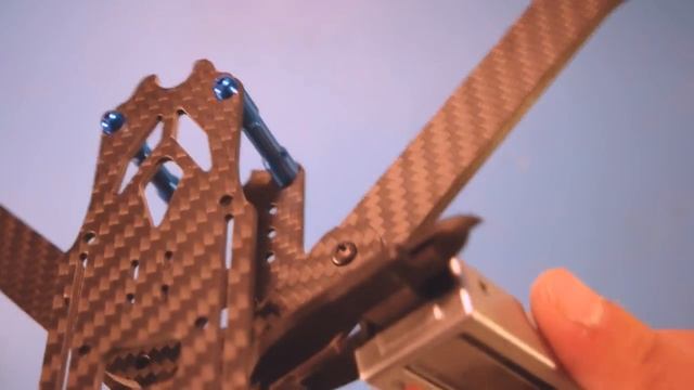 ✔ Рама дальнолёта. Очень лёгкая, низкопрофильная и крепкая рама на 7 дюймов. [IFlight XL7 Low Ride] смотреть онлайн