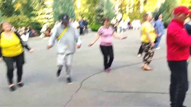Харьков 10.09.23 Танцы в Центральном парке ?????? смотреть онлайн