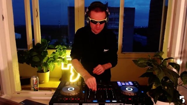 5 букв радио - dj lovushka @ home 01jul2021 смотреть онлайн