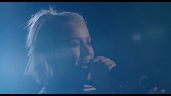Tonight Alive - The Edge. Surround sound