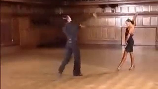 Славик Крикливый и Карина Смирнофф RUMBA смотреть онлайн