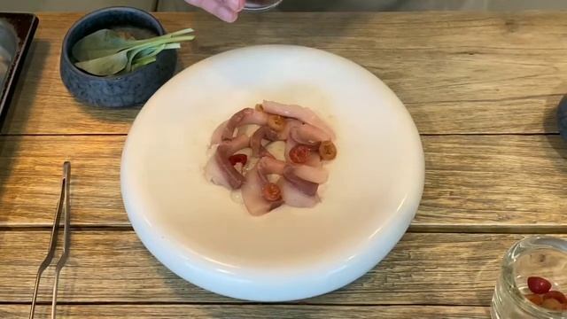 Севиче из хамачи с устричным листом от Дмитрия Дмитриенко, Mitrich Steakhouse, Нижний Новгород