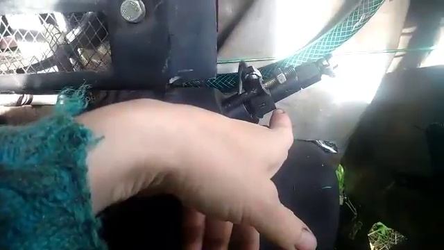 Мотоблок я доламала) Деревенские будни смотреть онлайн