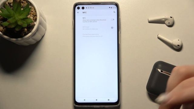 How to Manage NFC in MOTOROLA Moto G100 – Enable / Disable NFC смотреть онлайн
