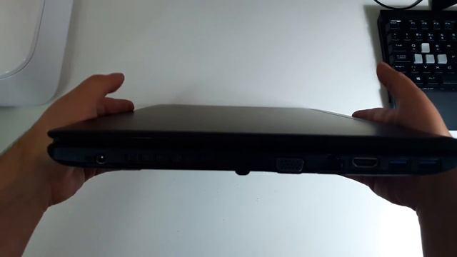 MEDION ERAZER P6661 MD99844 15,6" Gaming Notebook Unboxing [DE] смотреть онлайн