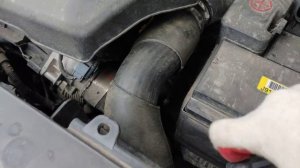 Слетает патрубок с интеркулера.Решение вопроса  дилером. Hyundai Santa Fe\ Хэнде Санта-Фе TM 2018+