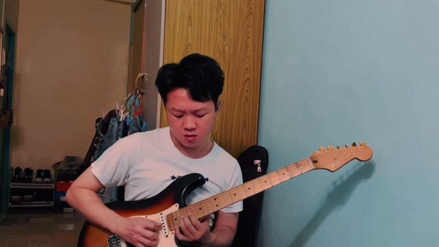 รีวิว FENDER STD HSS STRAT MN BSB 2005｜By｜ TomSong톰송 смотреть онлайн