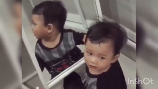 ОТРАЖЕНИЕ В ЗЕРКАЛЕ смотреть онлайн