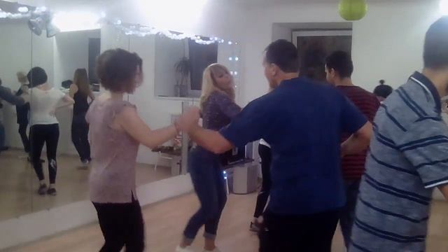Бачата с Чино: контакт в паре - Davicito Paredes "Por Mi Madre que Yo No Fui" смотреть онлайн