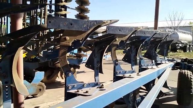 Оборотный полунавесной плуг LEMKEN EuroDiamant 10 7+1 экспресс-обзор от Михаила Рудеева смотреть онлайн