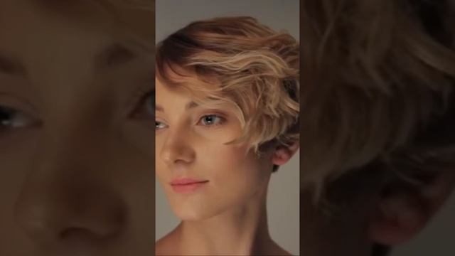 Завивка волос это тренд #завивка ##curlyhair смотреть онлайн