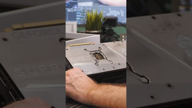 MSI hat reagiert Seriennummer abgerissen RTX 4090 Suprim #bastelnerd #shortsmitmarietta #pcbuilding смотреть онлайн