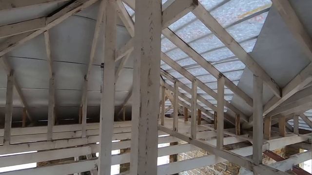 Обзор несущих конструкций стен и кровли жилого двухэтажного дома из ракушки смотреть онлайн