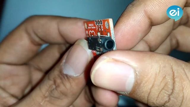 Low-cost ECG & Heart monitoring system with AD8232 using Arduino. смотреть онлайн